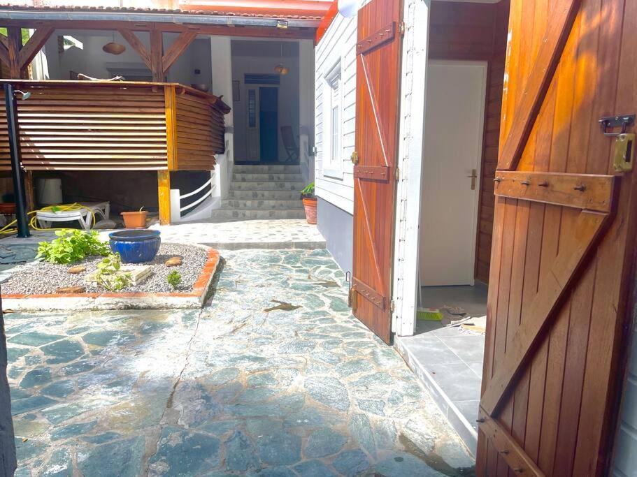 Maison Marouka Sur La Plage Du Diamant Le Diamant Buitenkant foto